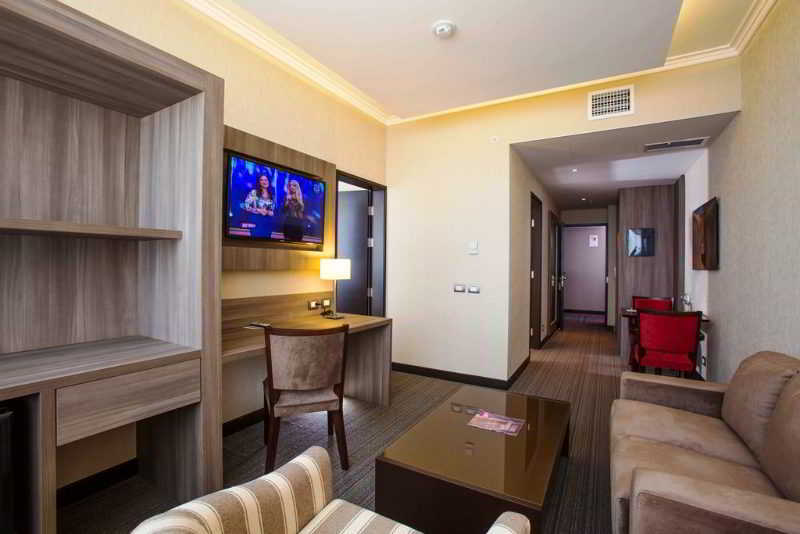 Casa Andina Premium Trujillo Otel Encalada Dış mekan fotoğraf