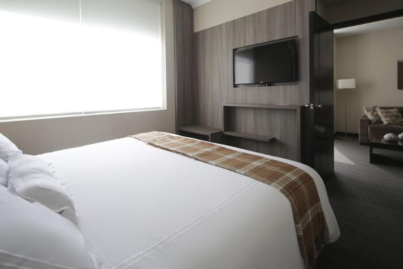 Casa Andina Premium Trujillo Otel Encalada Dış mekan fotoğraf